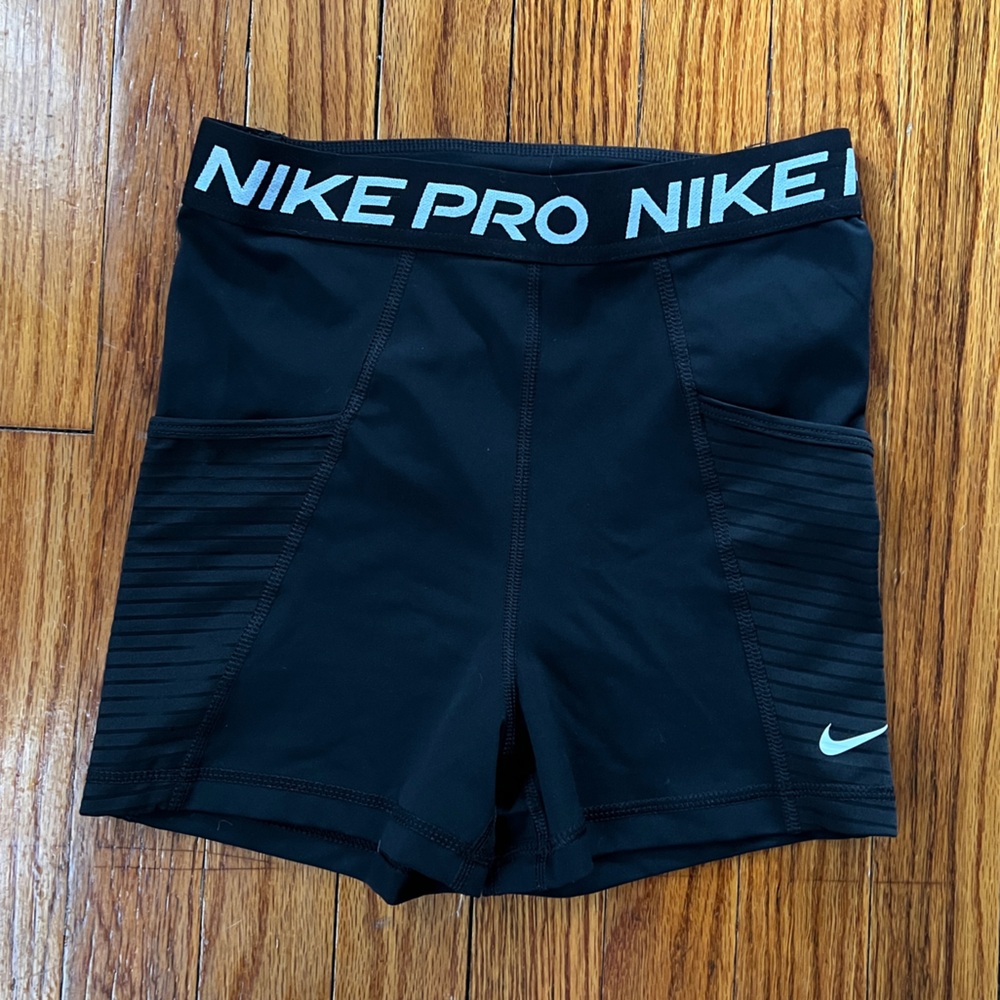 Nike Pro shorts with pockets